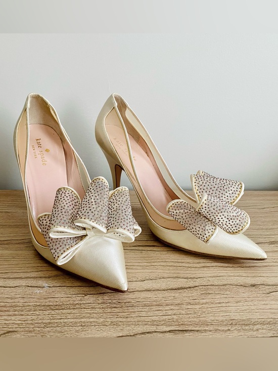 kate spade Shoes - kate Spade Cream Satin Pointed-Toe Bow Pumps